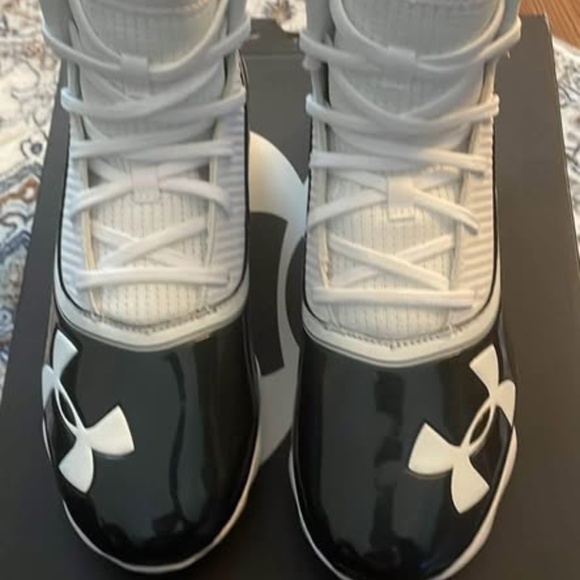 BRAND NEW men under armour highlight rubber molded football cleats shoes 8 & 8.5 - Picture 5 of 7